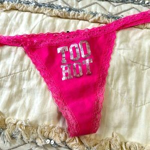 VS Pink extra low rise lace Vstring. Hot pink. Size L